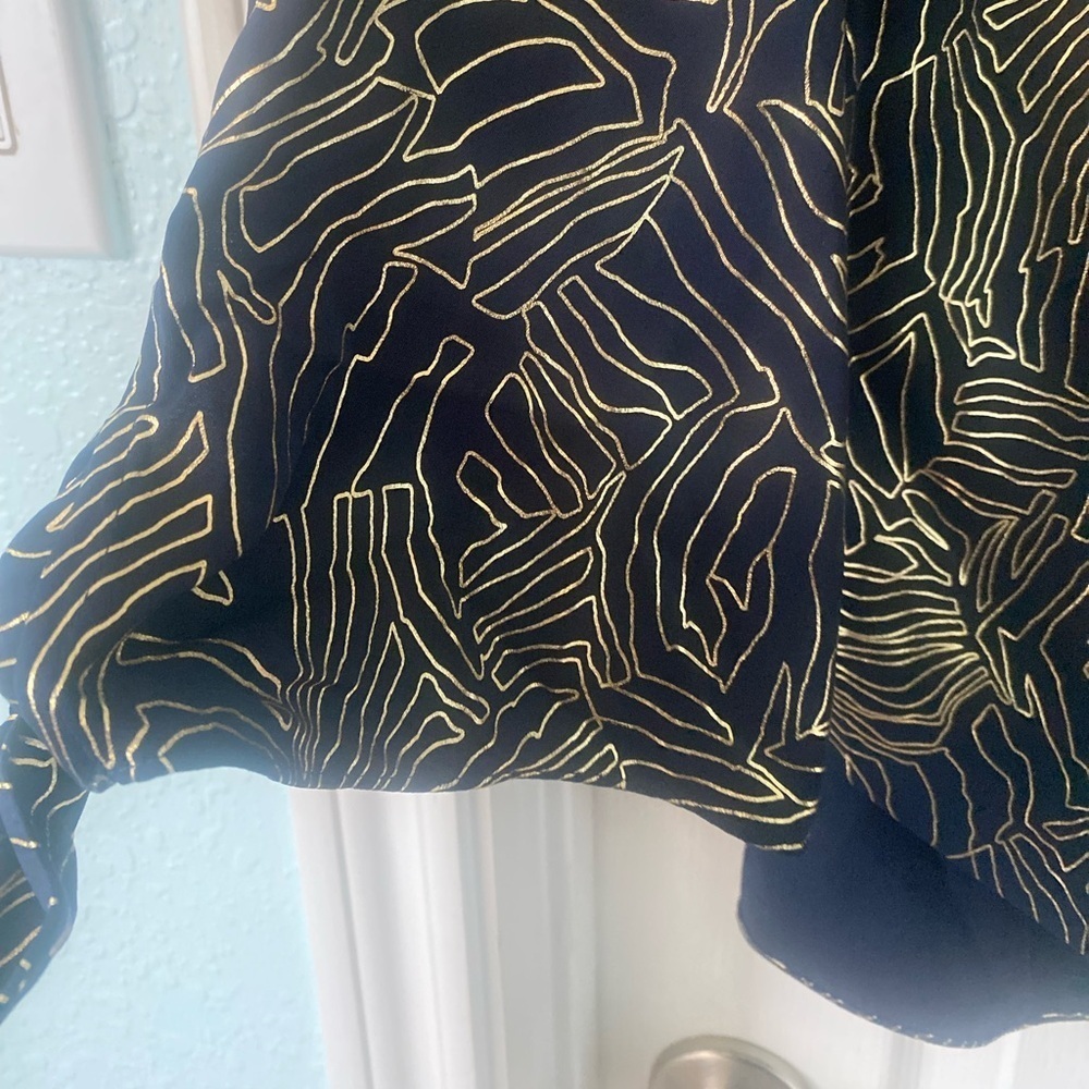 Michael Kors gold and navy blouse size-L - Picture 7 of 10